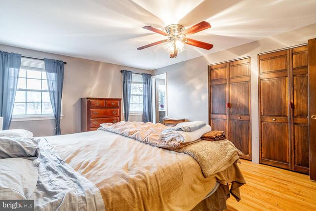 421 HAMPTON LN, Somerdale, NJ 08083