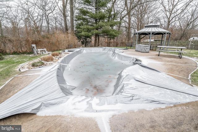 421 HAMPTON LN, Somerdale, NJ 08083