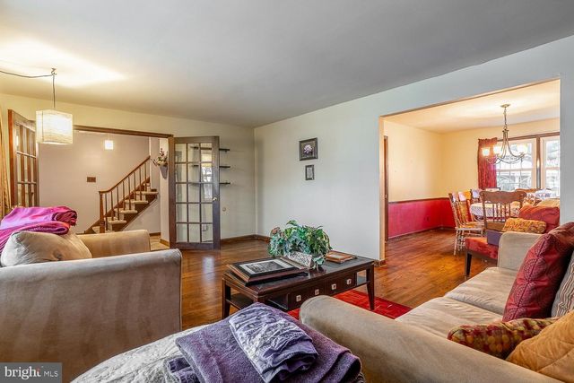 421 HAMPTON LN, Somerdale, NJ 08083