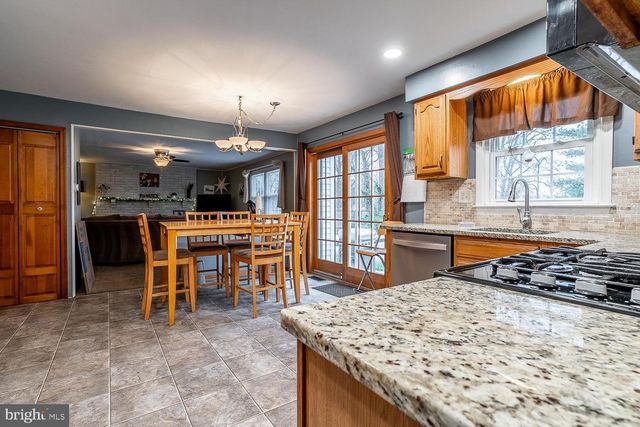 421 HAMPTON LN, Somerdale, NJ 08083