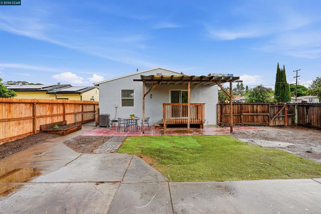 308 W 17th, Pittsburg, CA 94565