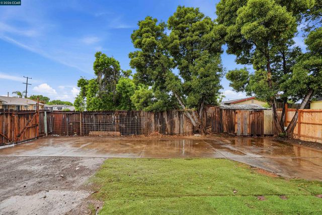 308 W 17th, Pittsburg, CA 94565