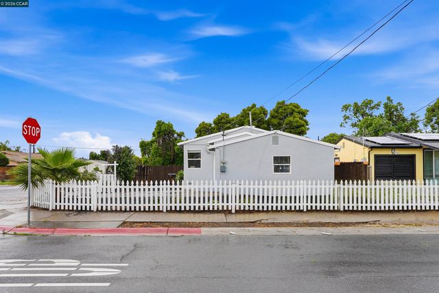 308 W 17th, Pittsburg, CA 94565