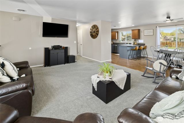 1919 W Peakview Drive, Ellensburg, WA 98926