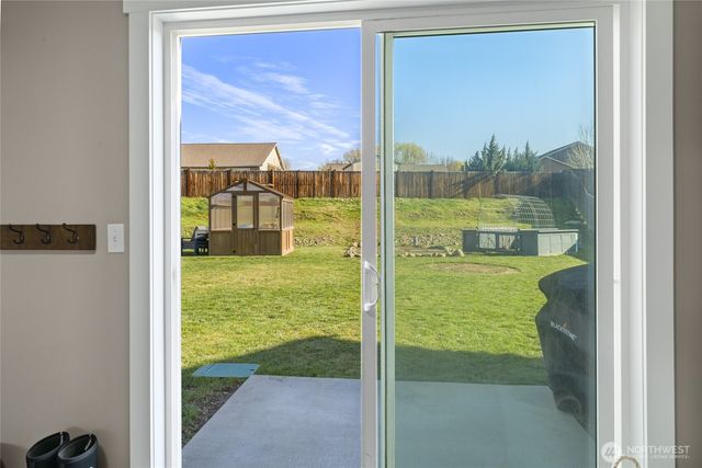 1919 W Peakview Drive, Ellensburg, WA 98926