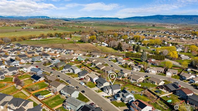 1919 W Peakview Drive, Ellensburg, WA 98926