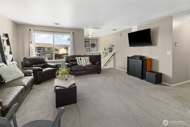 1919 W Peakview Drive, Ellensburg, WA 98926