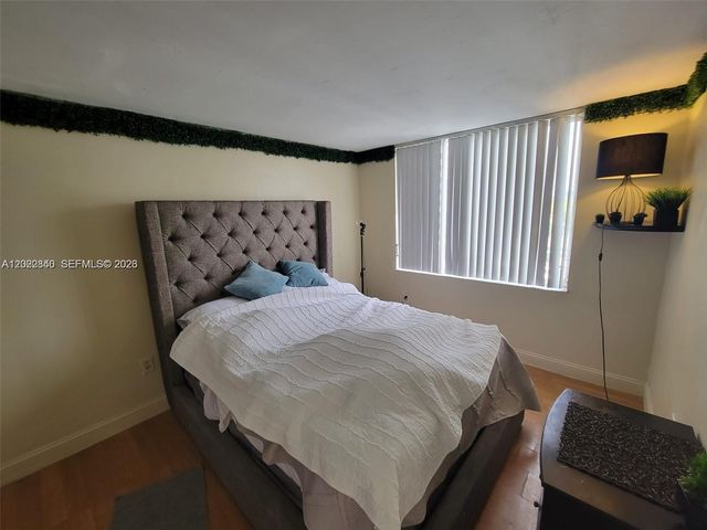 1740 NW N River Dr 512, Miami, FL 33125