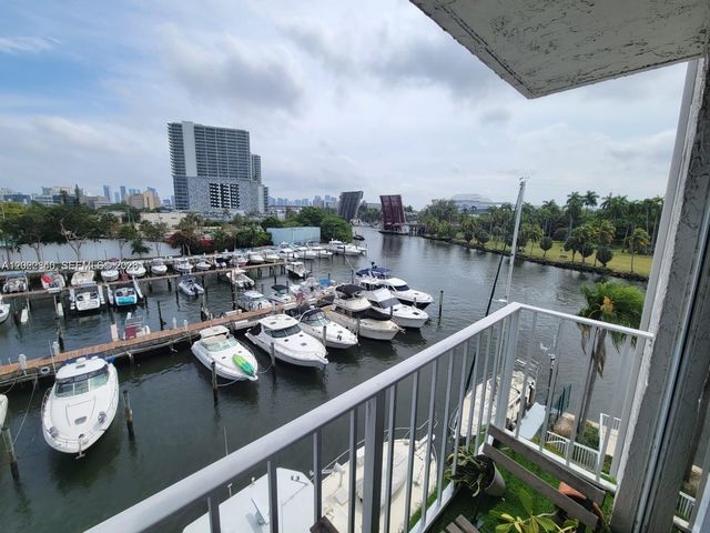 1740 NW N River Dr 512, Miami, FL 33125