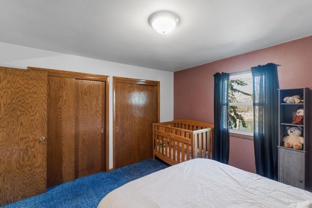 909 BROOKWOOD COURT, Oshkosh, WI 54902