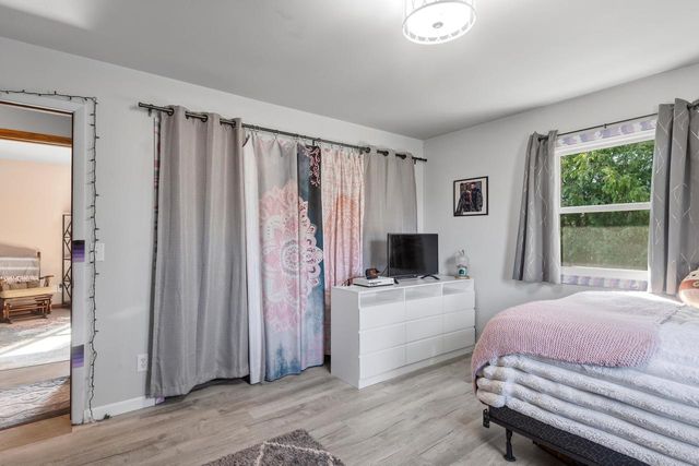 909 BROOKWOOD COURT, Oshkosh, WI 54902