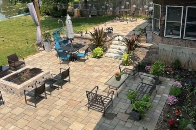 909 BROOKWOOD COURT, Oshkosh, WI 54902