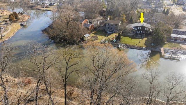 909 BROOKWOOD COURT, Oshkosh, WI 54902