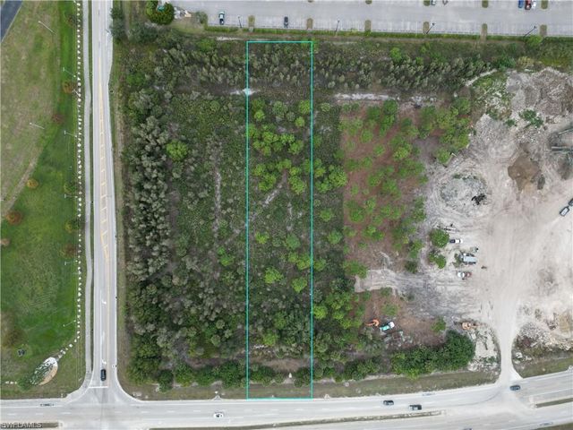 2511 Diplomat PKWY E, Cape Coral, FL 33909