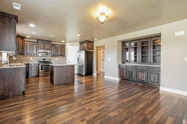 2997 N 3400 W, Plain City, UT 84404