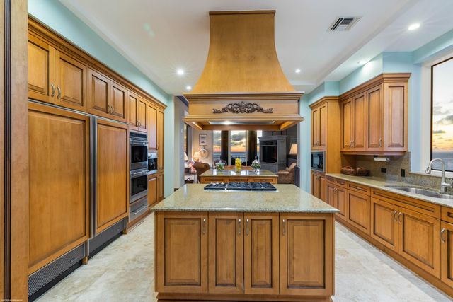 5310 N Ocean Drive Ph 1201, Singer Island, FL 33404