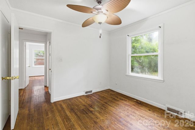 1909 Camp Greene Street, Charlotte, NC 28208