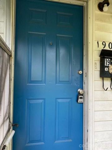 1909 Camp Greene Street, Charlotte, NC 28208