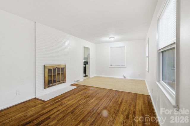 1909 Camp Greene Street, Charlotte, NC 28208