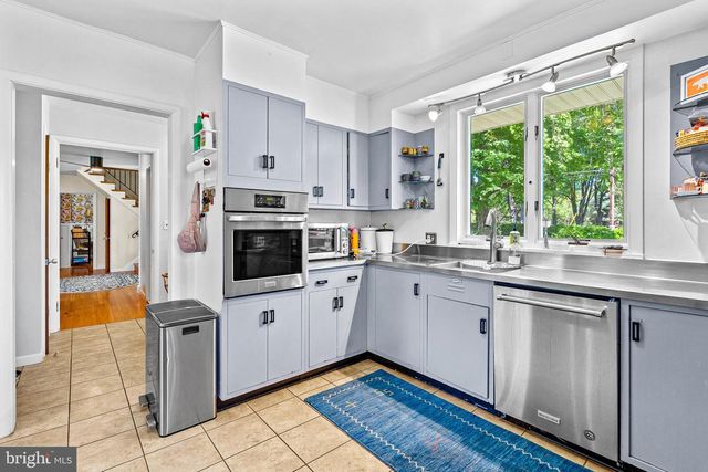 113 E LAKE AVENUE, Baltimore, MD 21212