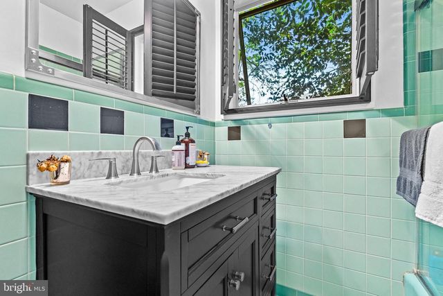 113 E LAKE AVENUE, Baltimore, MD 21212