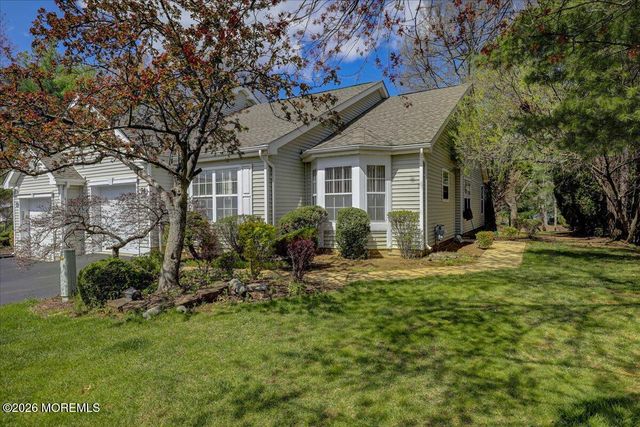 74 Ridge Place, Freehold, NJ 07728