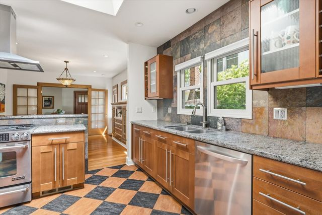 2608 3rd Ave, Sacramento, CA 95818
