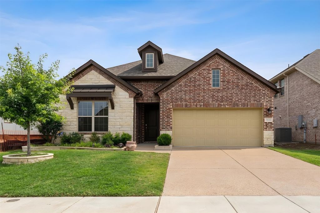 3618 Clara Drive, Melissa, TX 75454
