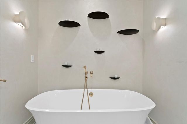 4518 W ROSEMERE ROAD, Tampa, FL 33609