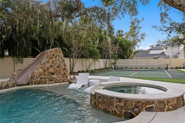 4518 W ROSEMERE ROAD, Tampa, FL 33609