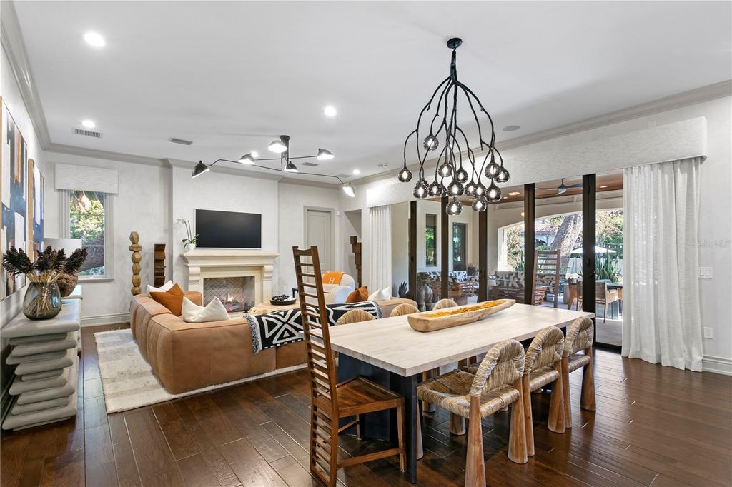 Image 15 of property listing at 4518 W ROSEMERE ROAD, Tampa, FL 33609