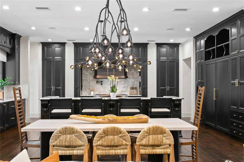 Image 18 of property listing at 4518 W ROSEMERE ROAD, Tampa, FL 33609