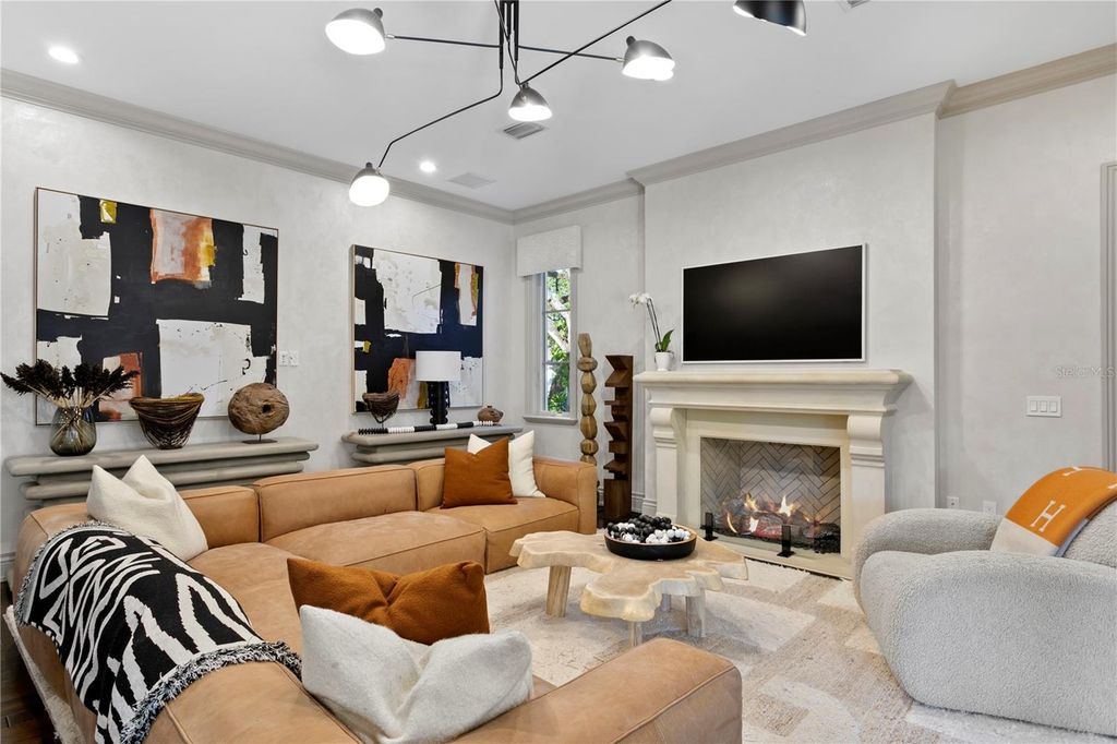 Image 30 of property listing at 4518 W ROSEMERE ROAD, Tampa, FL 33609