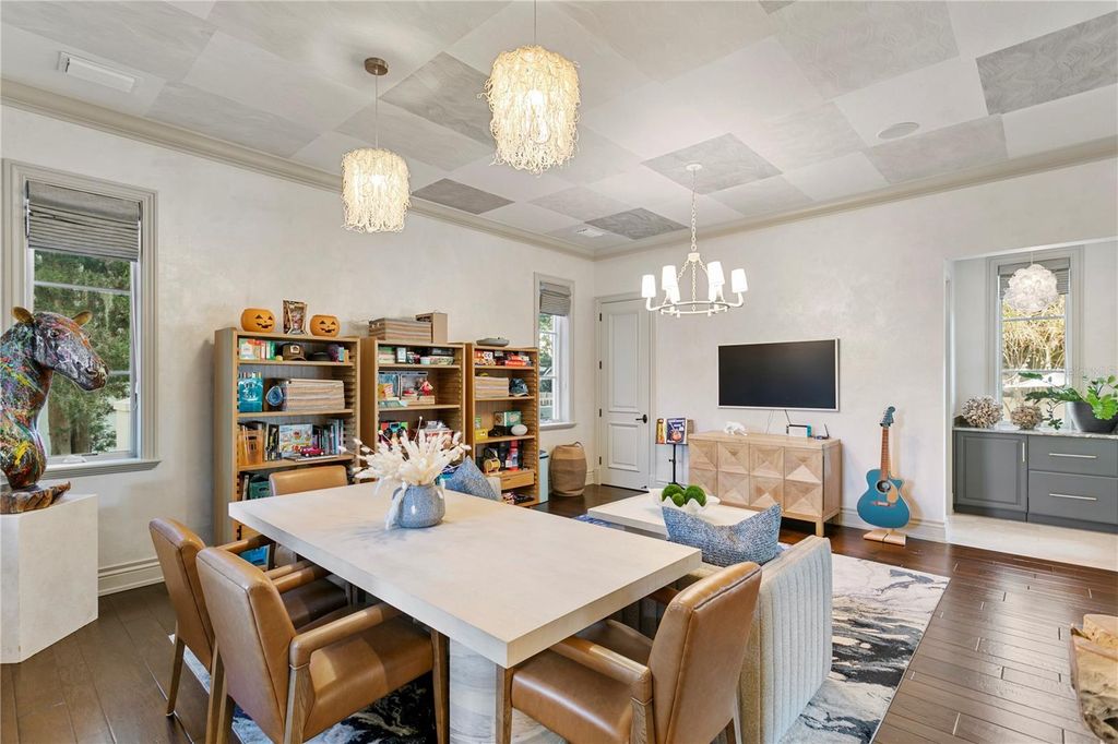 Image 33 of property listing at 4518 W ROSEMERE ROAD, Tampa, FL 33609