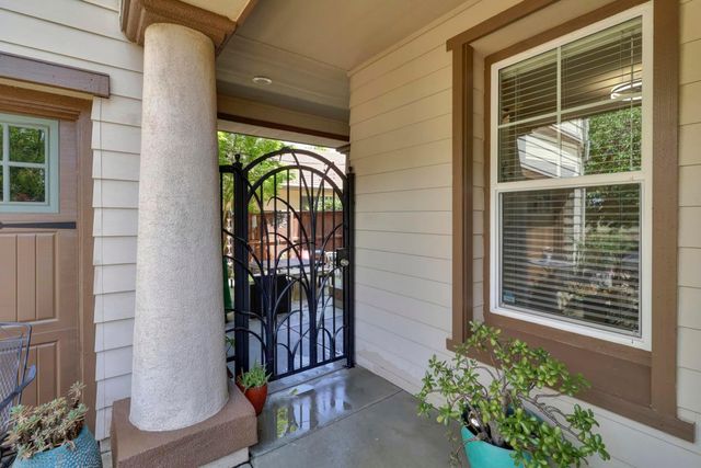 2133 Greatfield Dr, Roseville, CA 95747