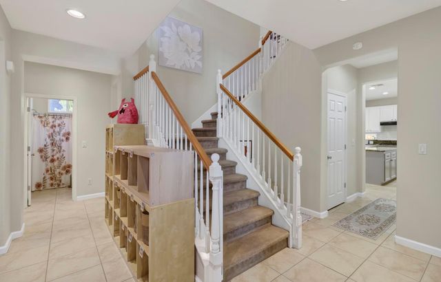 2133 Greatfield Dr, Roseville, CA 95747