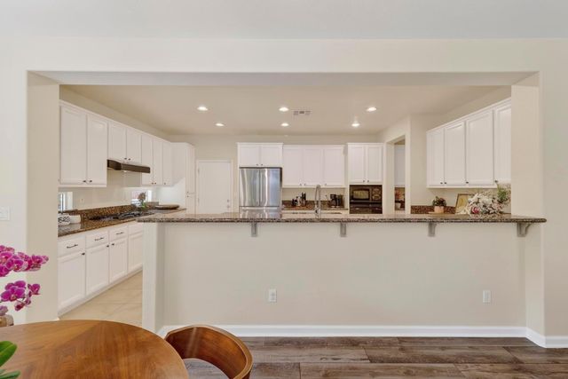 2133 Greatfield Dr, Roseville, CA 95747
