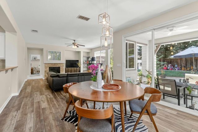 2133 Greatfield Dr, Roseville, CA 95747