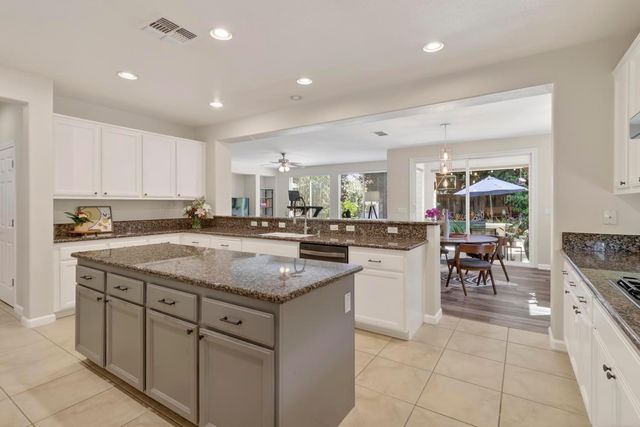 2133 Greatfield Dr, Roseville, CA 95747