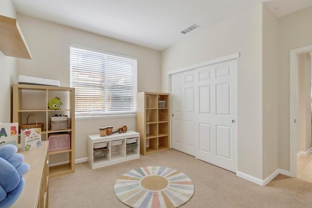 2133 Greatfield Dr, Roseville, CA 95747