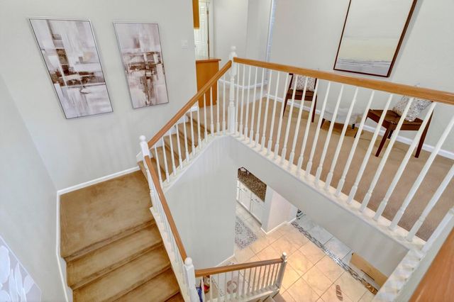 2133 Greatfield Dr, Roseville, CA 95747