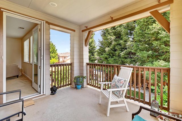 2133 Greatfield Dr, Roseville, CA 95747