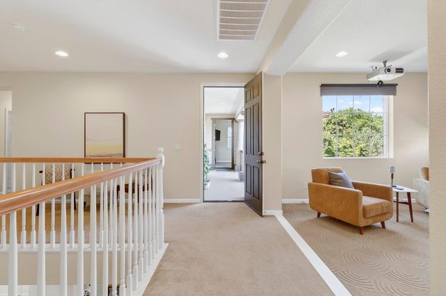 2133 Greatfield Dr, Roseville, CA 95747