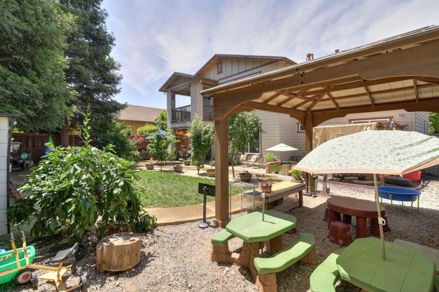 2133 Greatfield Dr, Roseville, CA 95747
