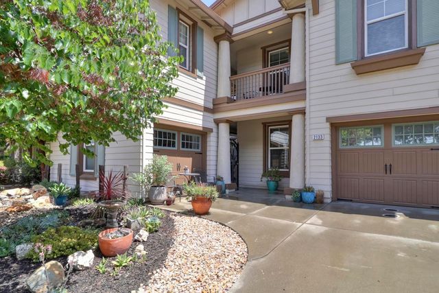 2133 Greatfield Dr, Roseville, CA 95747