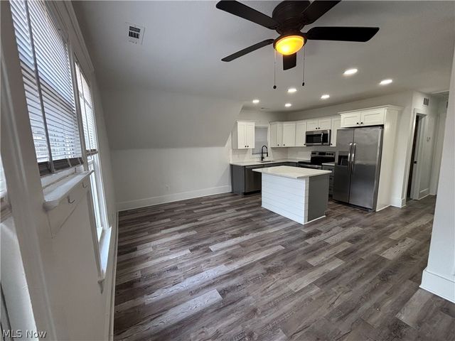 4115 Whitman Avenue UP, Cleveland, OH 44113