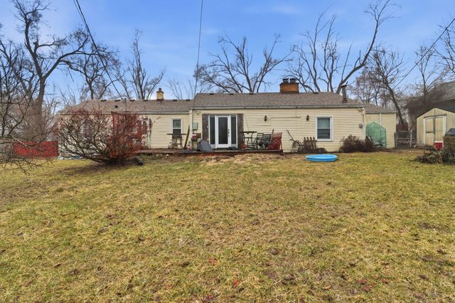 1611 Weymouth Street, West Bloomfield, MI 48324