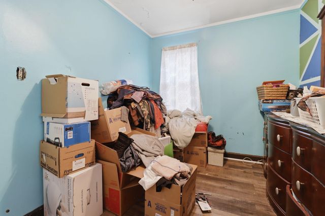 1611 Weymouth Street, West Bloomfield, MI 48324