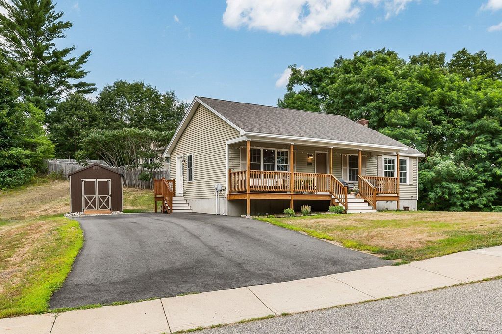 7 Calvins Way, Sanford, ME 04073 — exterior