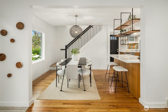 8205 18th Avenue NE, Seattle, WA 98115